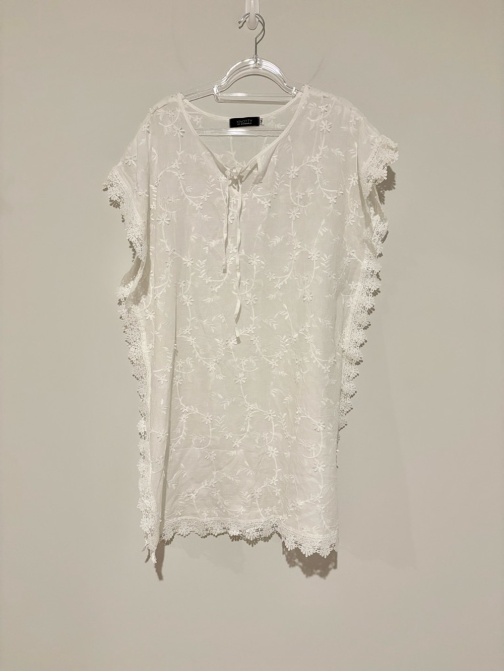 Knotty St Michaels Floral Lace Semi Sheer Cover Up Dress White Size medium